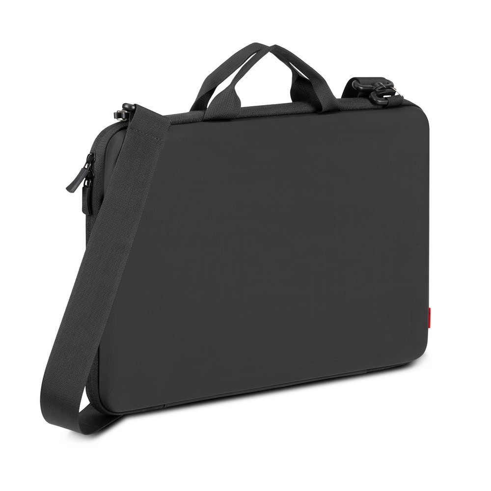 RIVACASE 5131 black Antishock hardshell Laptop 15.